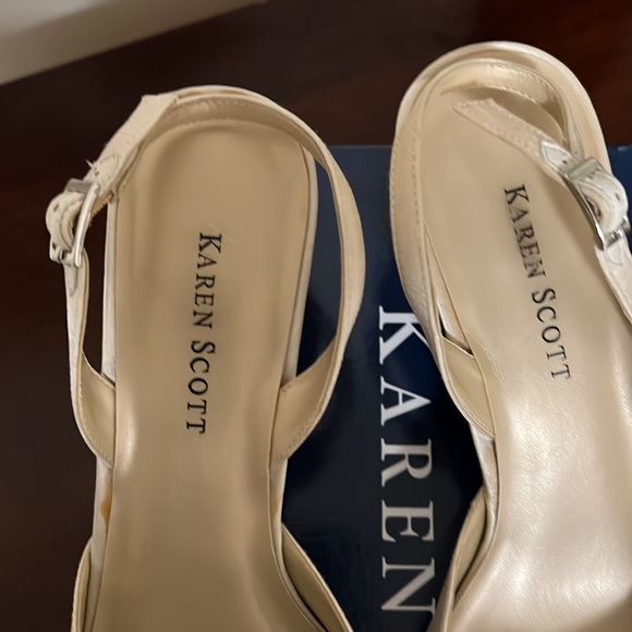 Karen Scott formal shoes, cream, size 8M - Picture 8 of 8